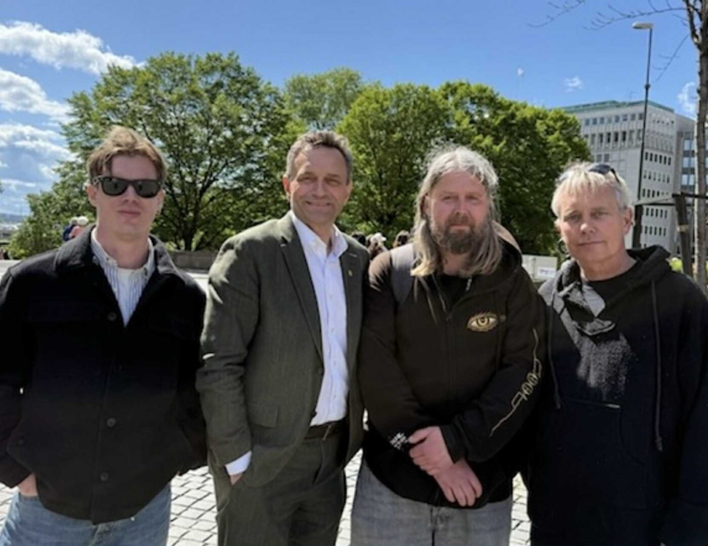 Oslos rusmiljø mangler et trygt værested mener Arild Hermstad (t.h.), leder i MDG, og Arild Knutsen, leder i Foreningen for human ruspolitikk (FHN). Her med Daniel Mørk og Øyvind Christensen.