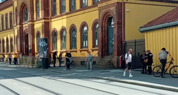 Vi har periodevis, i mange tiår, hatt «forsterkede innsatser» mot det åpne rusmiljøet uten å oppnå annet enn at det har forflyttet seg rundt i sentrum, skriver forfatteren av dette innlegget. Foto: Øyvind Christensen