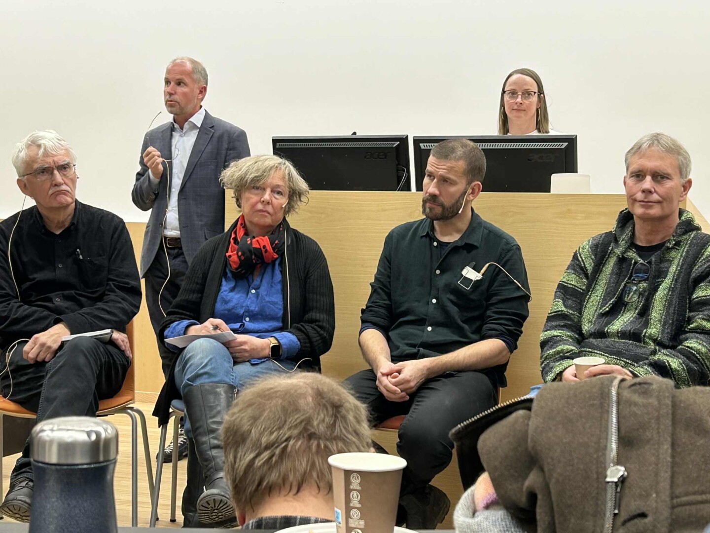 Bilde fra panelsamtale under lanseringen av Overdoseboka.