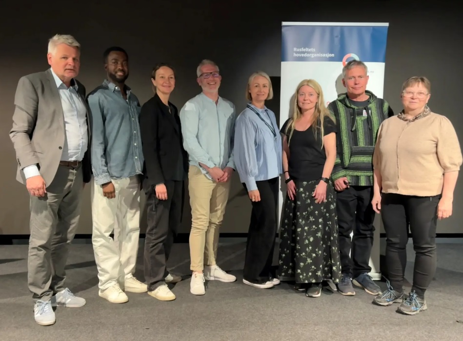 Jan Gunnar Skoftedalen, Nanah Mensah, Eva Brekke, Thomas Dahl Orø, Kine Haugen, Kari Gran, Arild Knutsen og Ellen Ingrid Eira.
