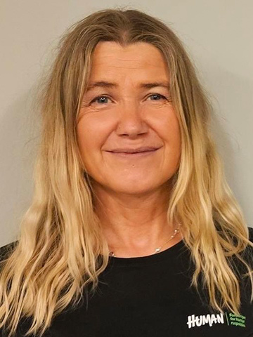 Tonje Jevari, som er daglig leder i Foreningen for human ruspolitikk, forteller at natron er en mindre skadelig fremgangsmåte enn bruk av salmiakk for å gjøre kokain om til crack.