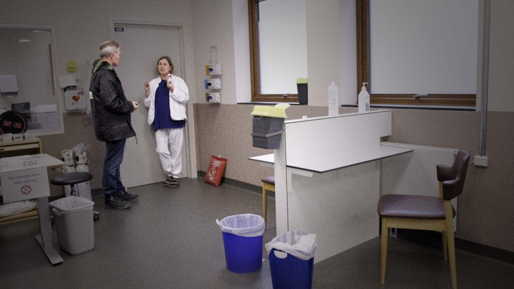 Arild Knutsen (FHR - The Association for Humane Drug Policy) and General Manager Vibeke Bråthen Buljovcic at the heroin-assisted treatment clinic in Bergen, HABIB (Heroinassistert behandling i Bergen).