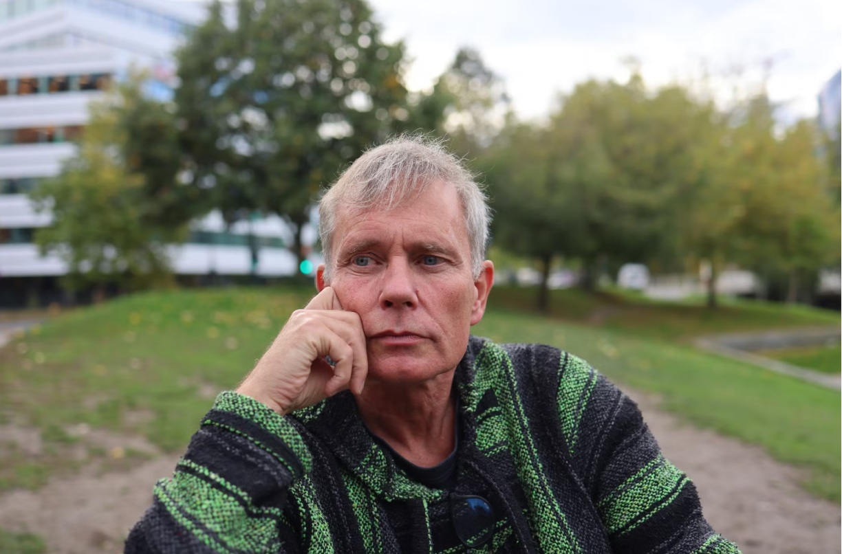 Arild Knutsen i Foreningen for human ruspolitikk mener utendørs væresteder for rusmiljøene skaper en vinn-vinn-situasjon